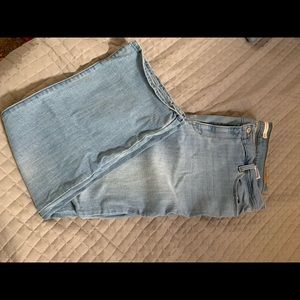 LEVIS CLASSIC BOOT JEANS SIZE 20W